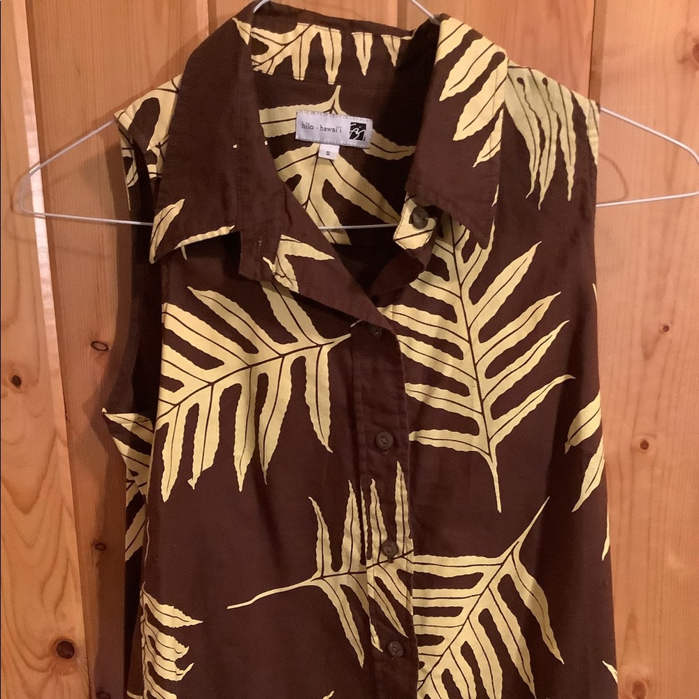 Women’s SigZane blouse. S